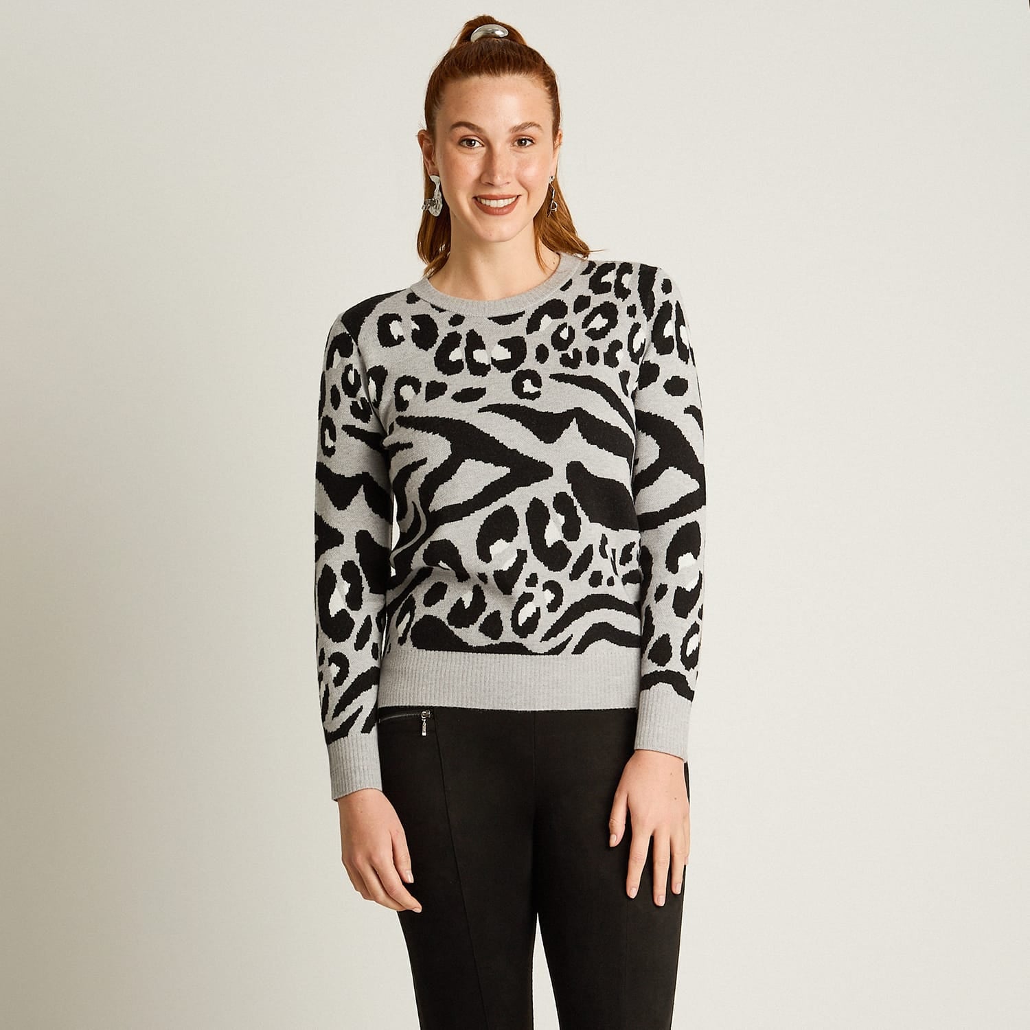 Sweater Negro Manga Larga Elasticidad Media Sin Forro Calce Normal Tela Tejido